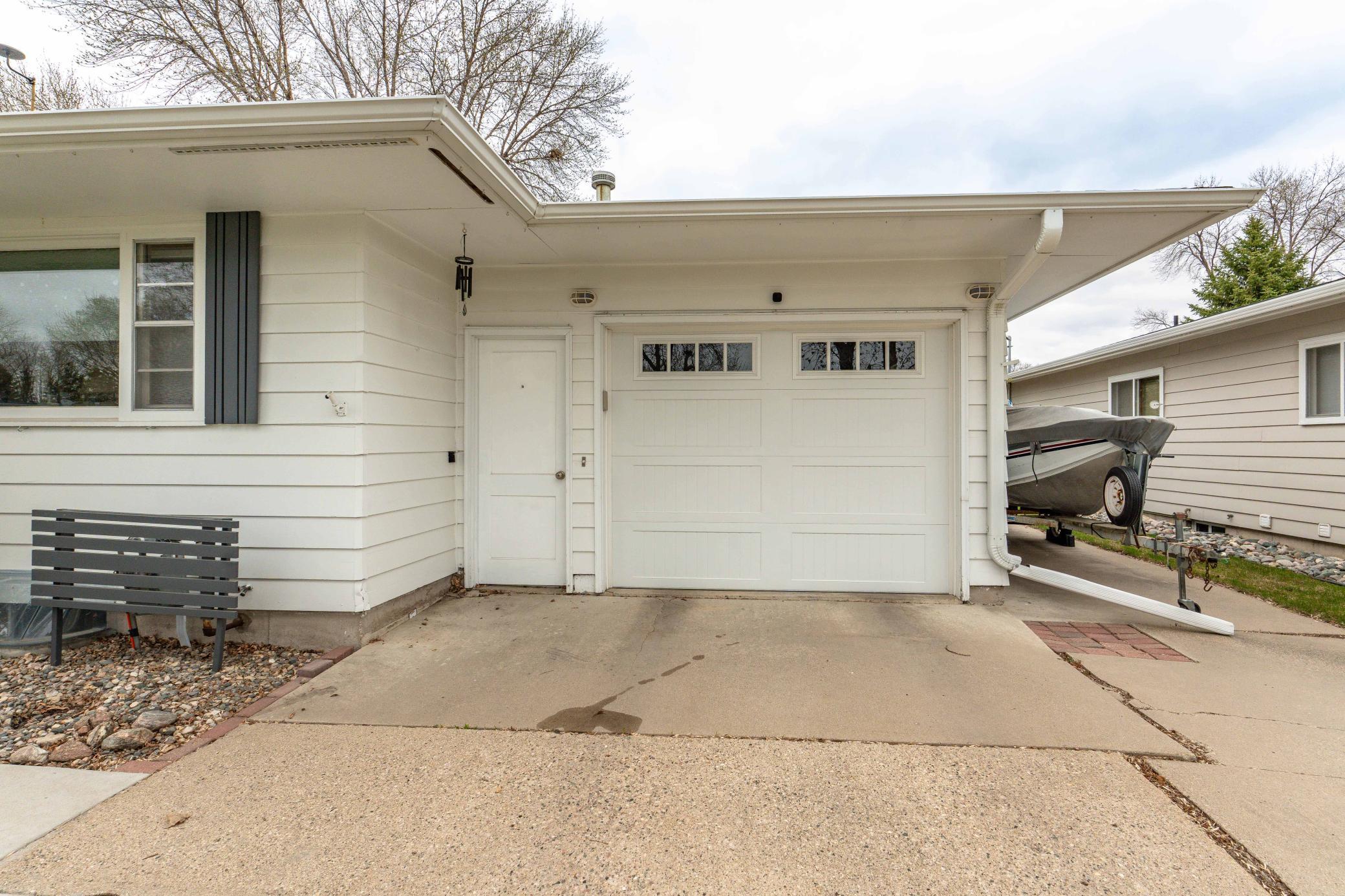 2320 10th St S Fargo-105.jpg