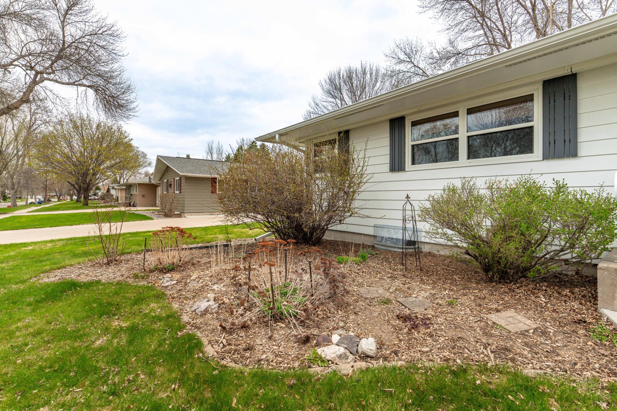 2320 10th St S Fargo-108.jpg