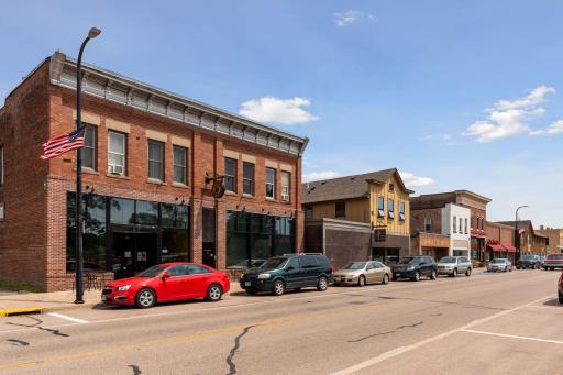 9414 Us-12, Delano, MN 55328