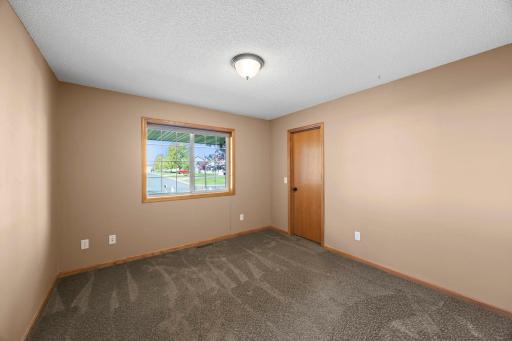 25521 8th Street W, Zimmerman, MN 55398