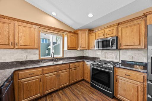 25521 8th Street W, Zimmerman, MN 55398