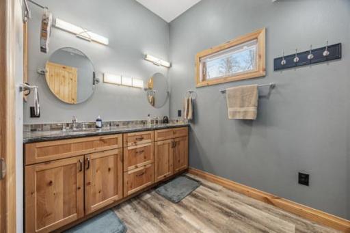 Master Bath.jpg