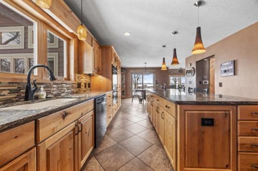 Kitchen 3.jpg