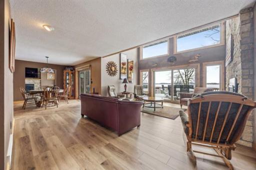 Living Room.jpg