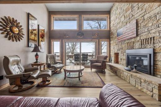 Living Room 2.jpg