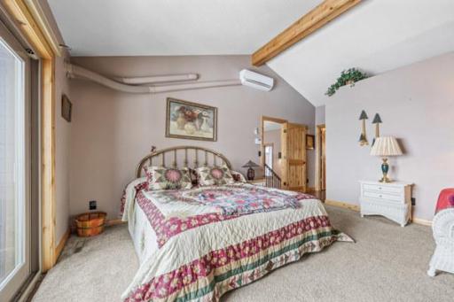 Upper Bedroom 2.jpg
