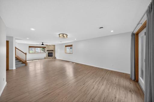 530 Cedar Court NE, Pine Island, MN 55963