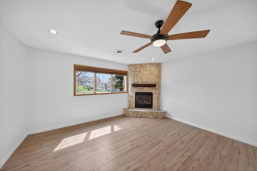 530 Cedar Court NE, Pine Island, MN 55963