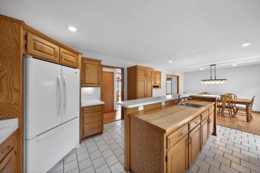 530 Cedar Court NE, Pine Island, MN 55963