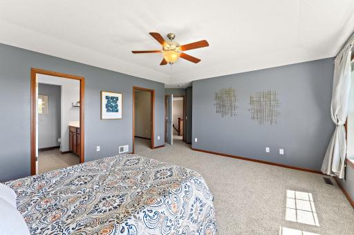 6230 Homestead Avenue S, Cottage Grove, MN 55016