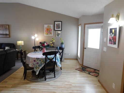 2924 35th Street S, Moorhead, MN 56560