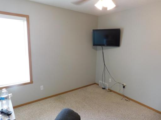 2924 35th Street S, Moorhead, MN 56560