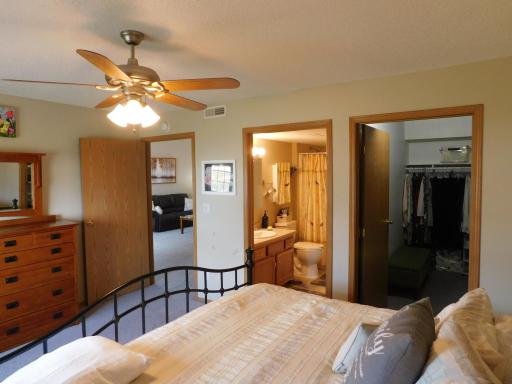 2924 35th Street S, Moorhead, MN 56560