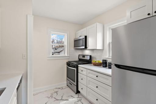 1810 Ross Avenue E, Saint Paul, MN 55119