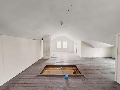 1810 Ross Avenue E, Saint Paul, MN 55119