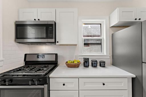 1810 Ross Avenue E, Saint Paul, MN 55119