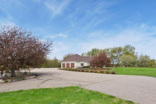 1755 Waconia Parkway South - Spacecrafting - 0019.jpg