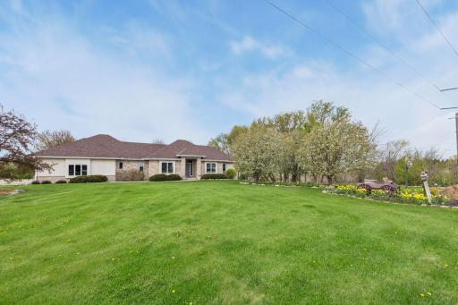 1755 Waconia Parkway South - Spacecrafting - 0021.jpg