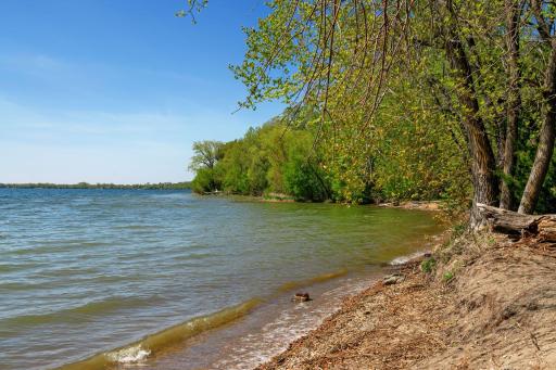 1755 Waconia Parkway South - Spacecrafting - 0095.jpg