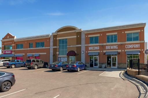 1755 Waconia Parkway South - Spacecrafting - 0101.jpg