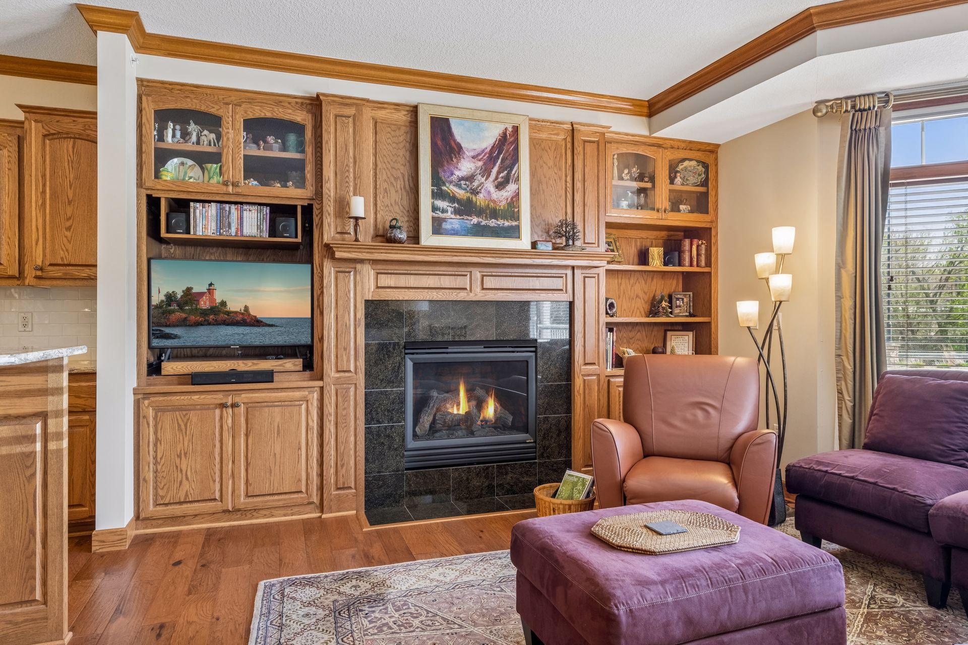 Your own gas fireplace, mantle and wonderful built-ins