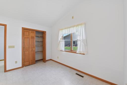 650 Deer Path, Osceola, WI 54020