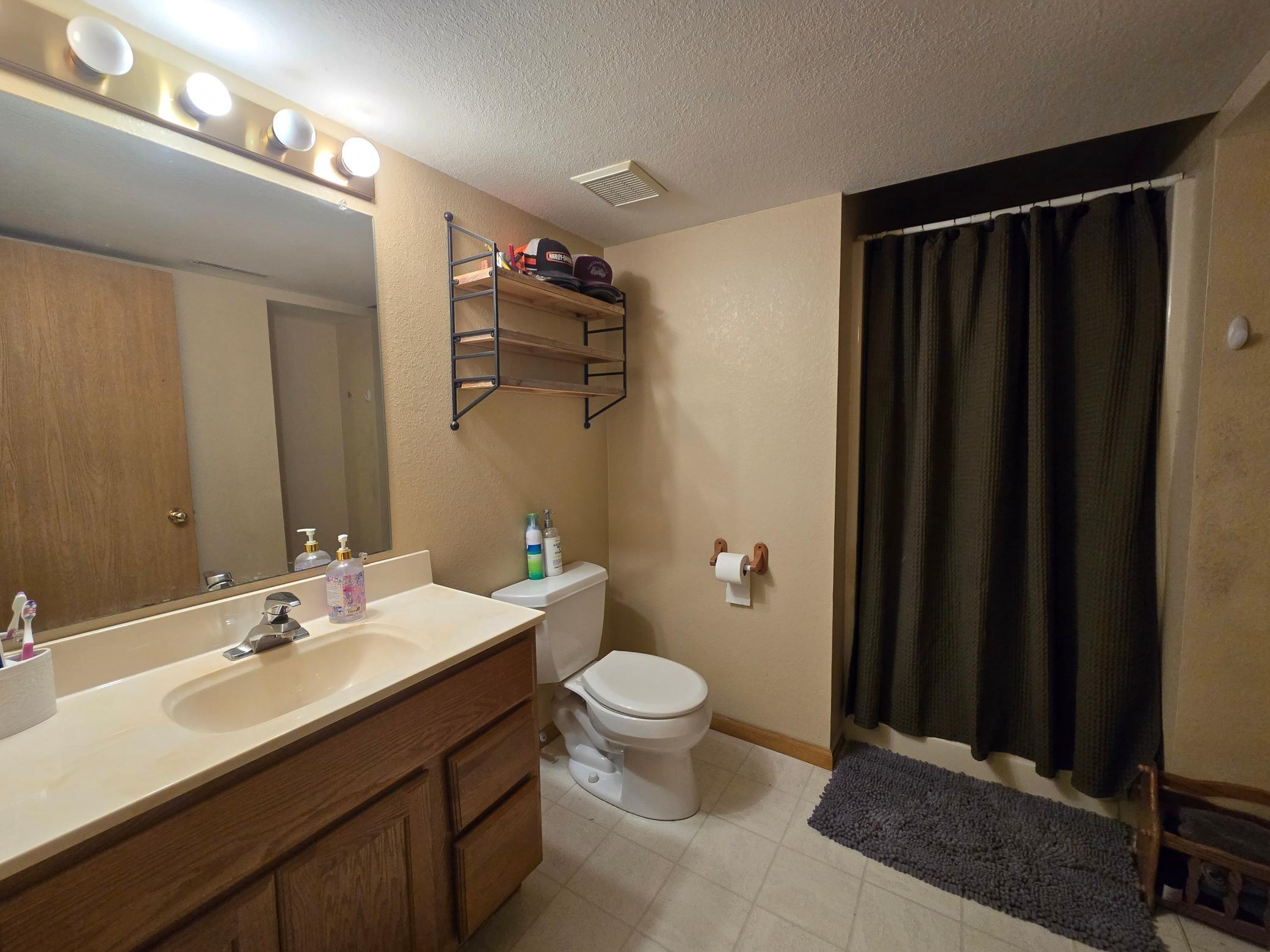 Lower Level 3/4 Bathroom