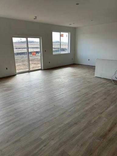 1801 Lynx Place SE, Pine Island, MN 55963