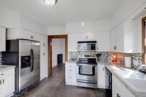 360 Mcgrann Street, Green Isle, MN 55338