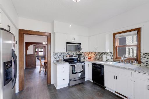 360 Mcgrann Street, Green Isle, MN 55338