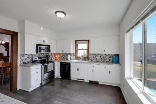 360 Mcgrann Street, Green Isle, MN 55338