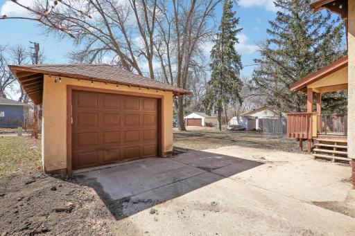 360 Mcgrann Street, Green Isle, MN 55338