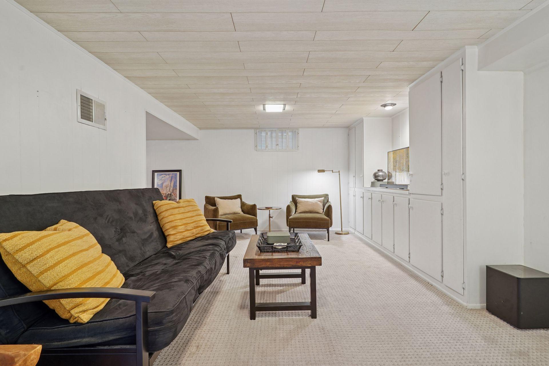 5716 Knox Avenue South - Spacecrafting - 0032.jpg