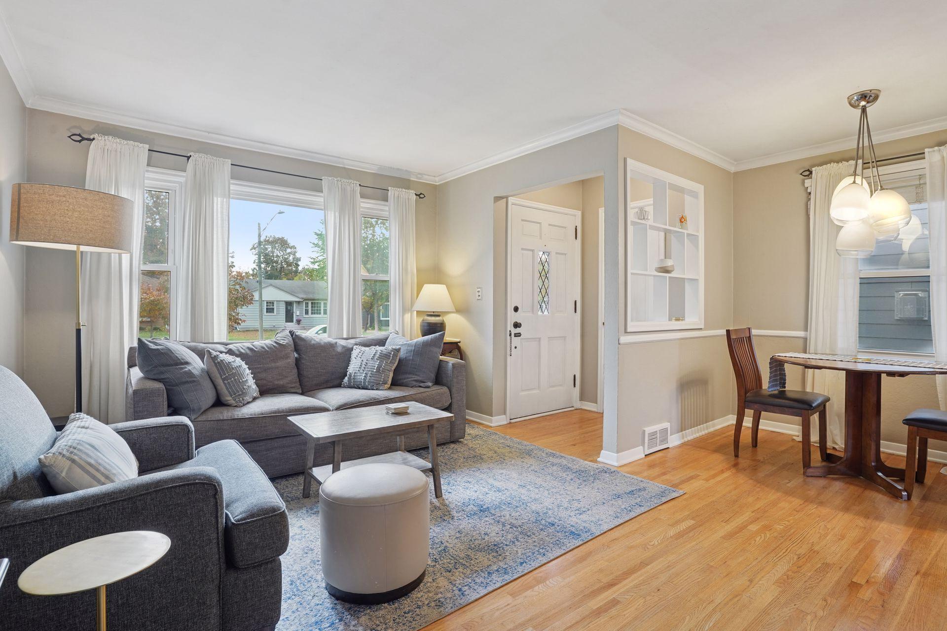 5716 Knox Avenue South - Spacecrafting - 0008.jpg