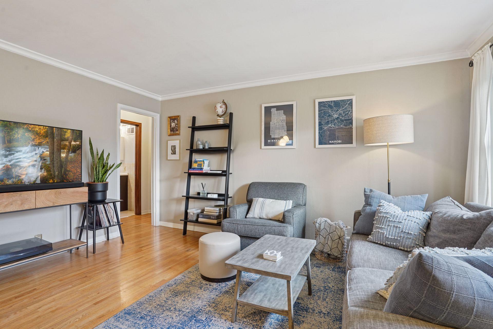 5716 Knox Avenue South - Spacecrafting - 0009.jpg