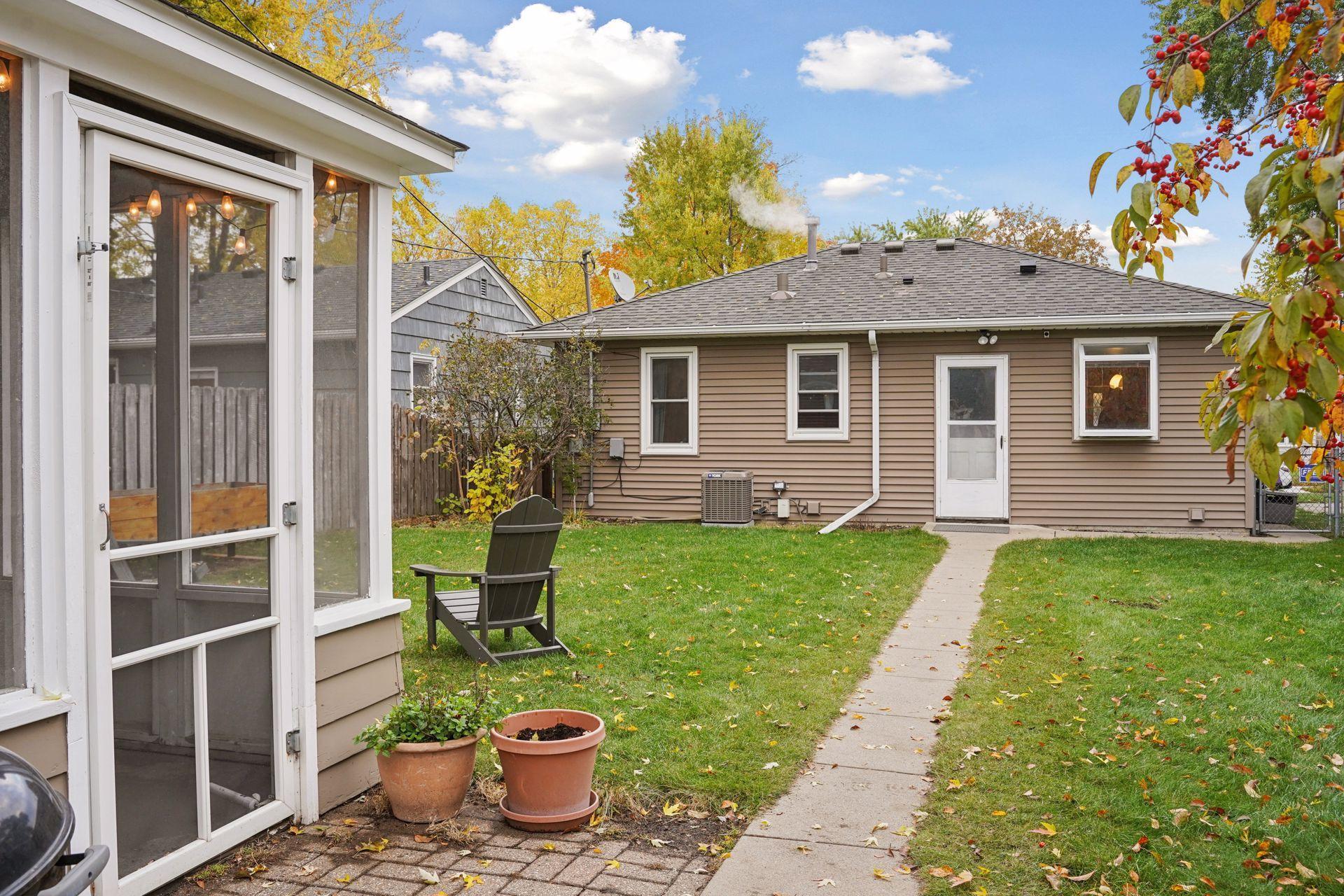 5716 Knox Avenue South - Spacecrafting - 0043.jpg