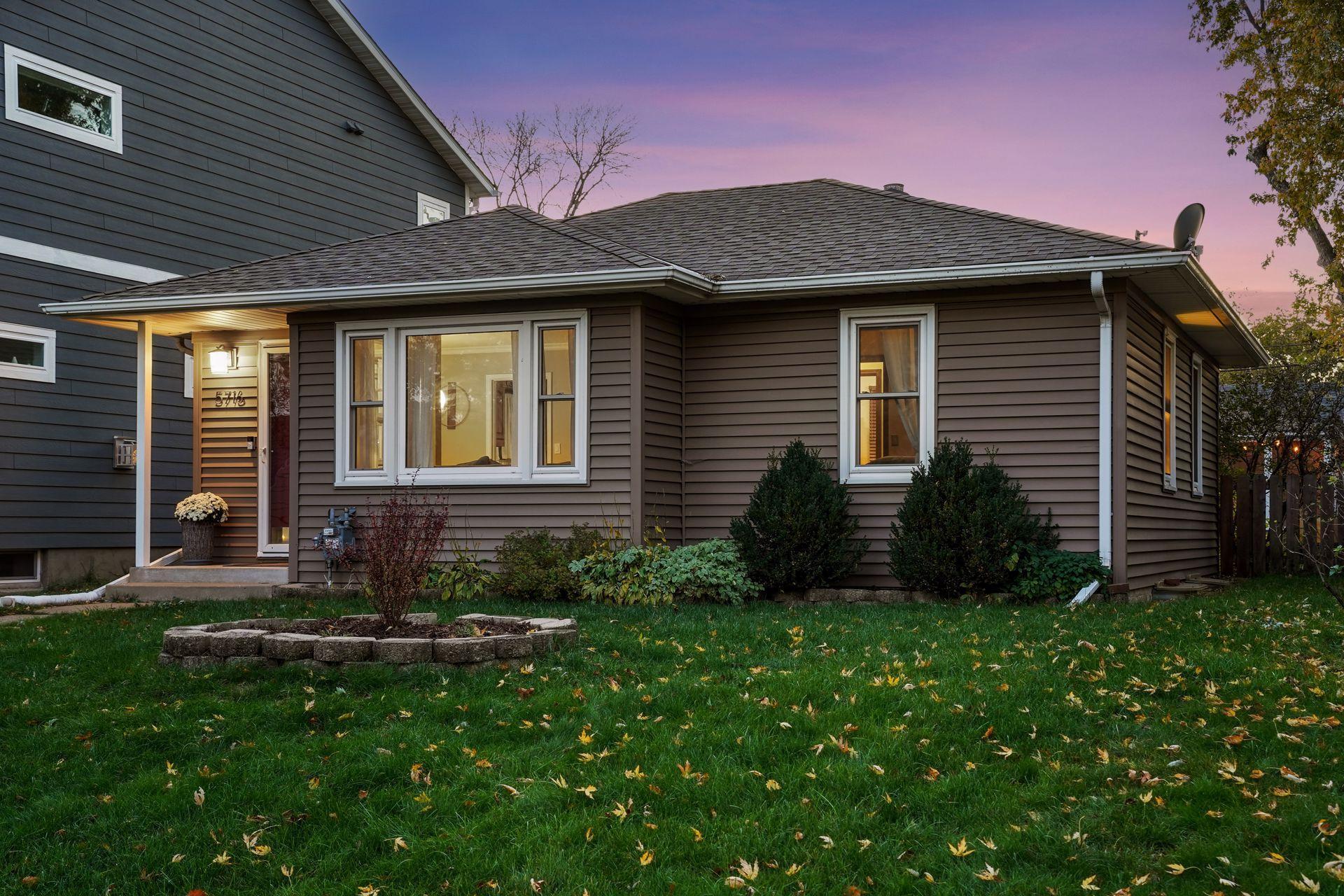 5716 Knox Avenue South - Spacecrafting - 0053.jpg