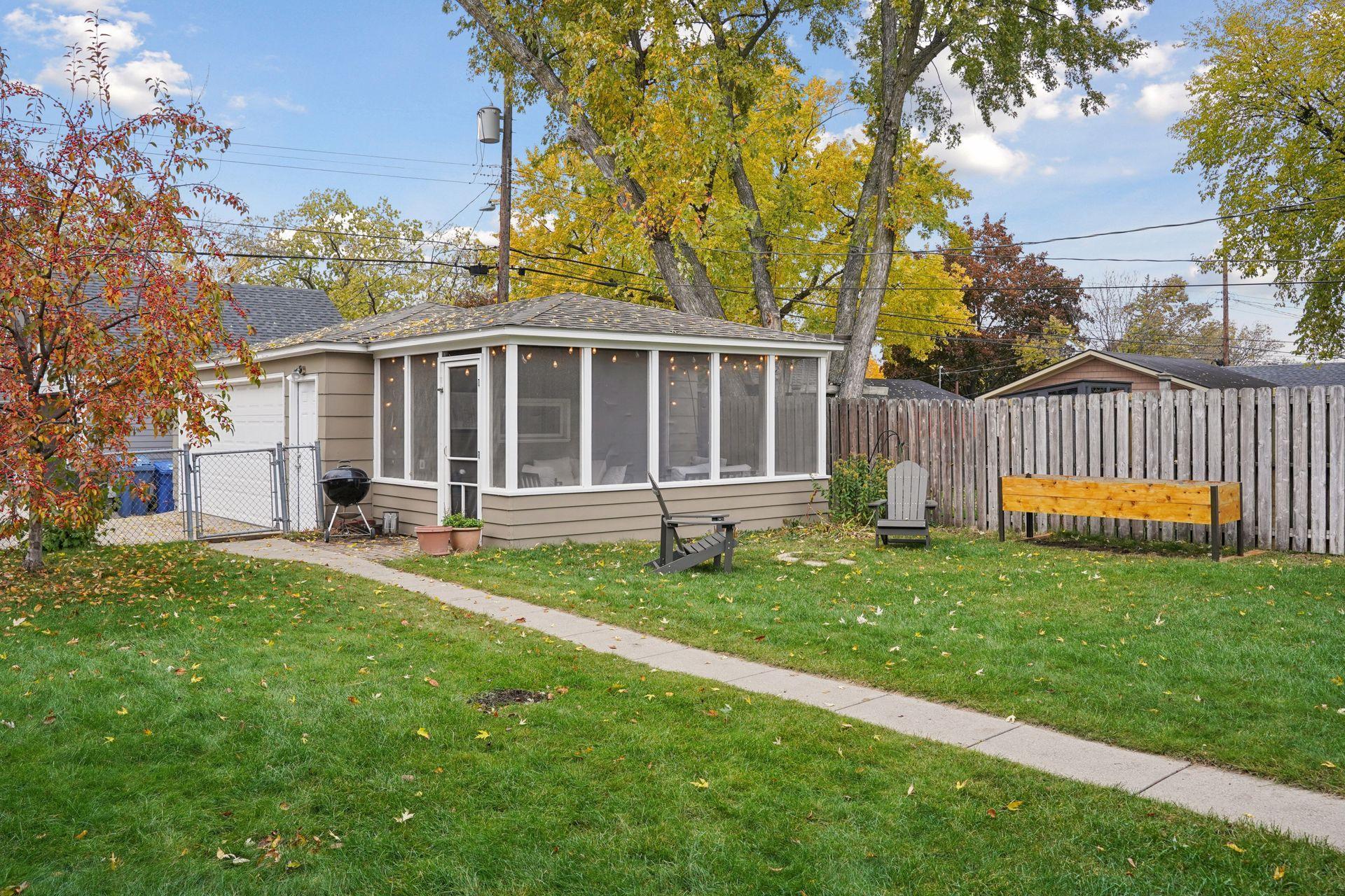 5716 Knox Avenue South - Spacecrafting - 0042.jpg