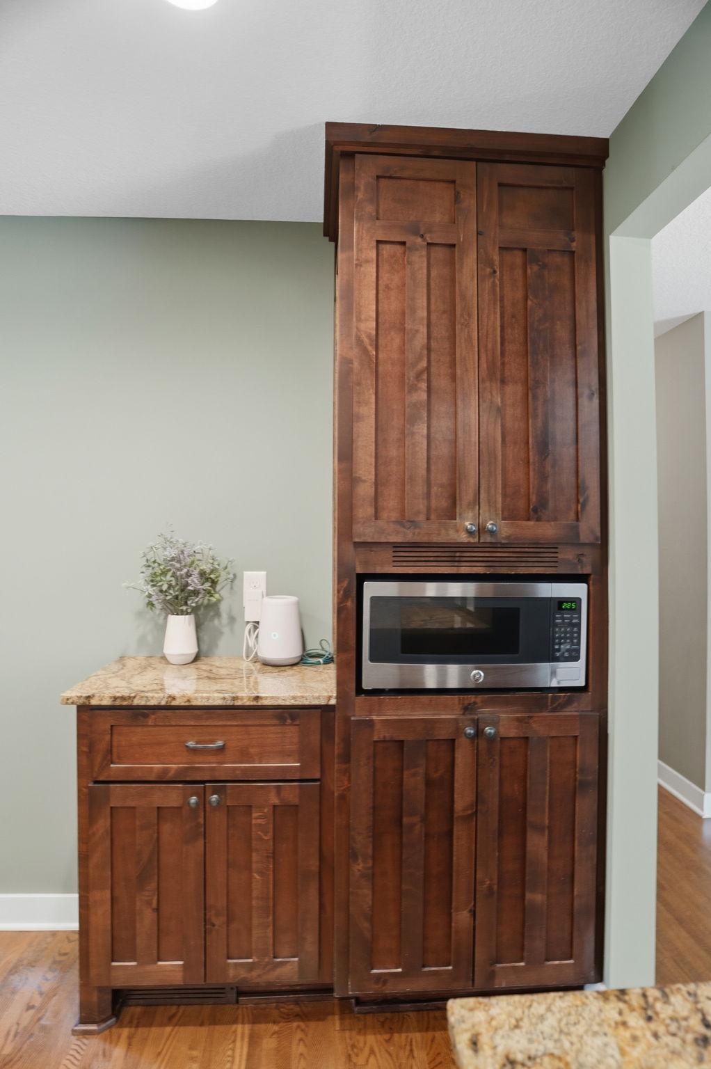 coffee bar with build-in microwave
