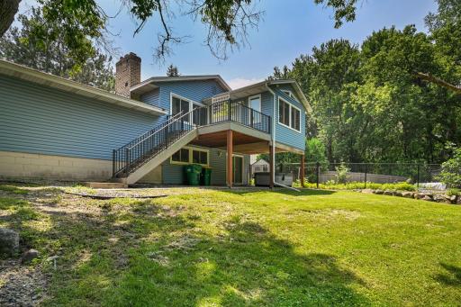 27-web-or-mls-6215 Cavell Ave N 027Full.jpg