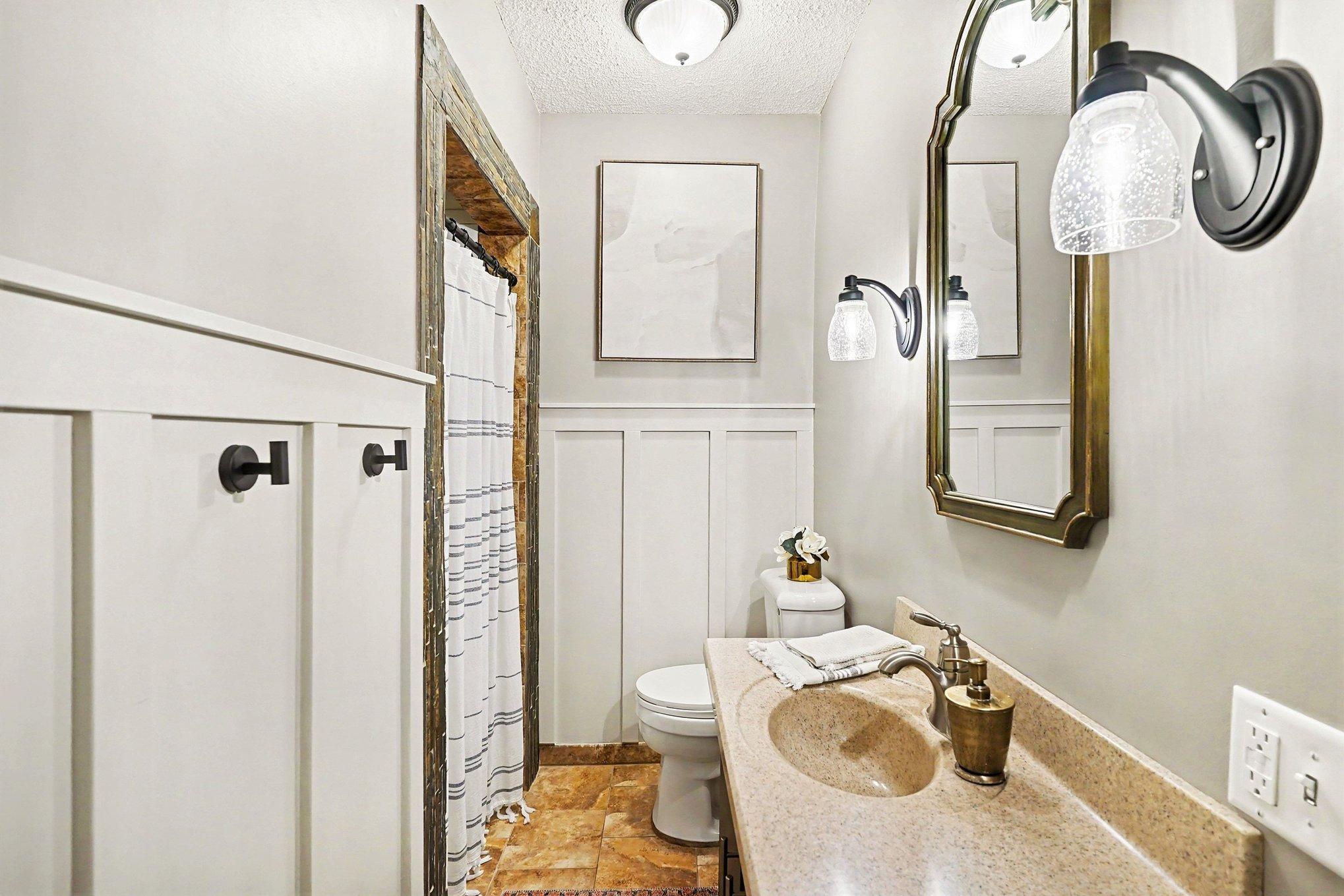 Upper Level 3/4 Bathroom