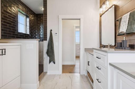 Walk-in tiles shower only adds to the ambiance