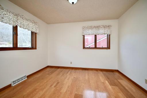 373 Knopp Valley Drive, Winona, MN 55987