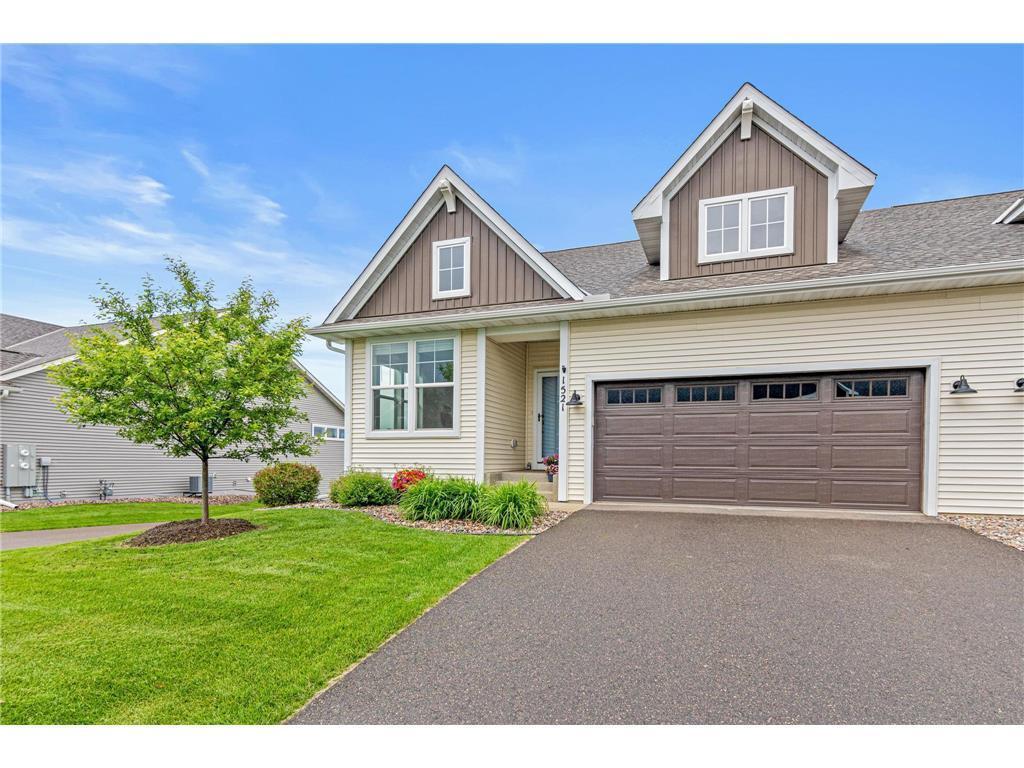 Luxurious main level living on prime lot