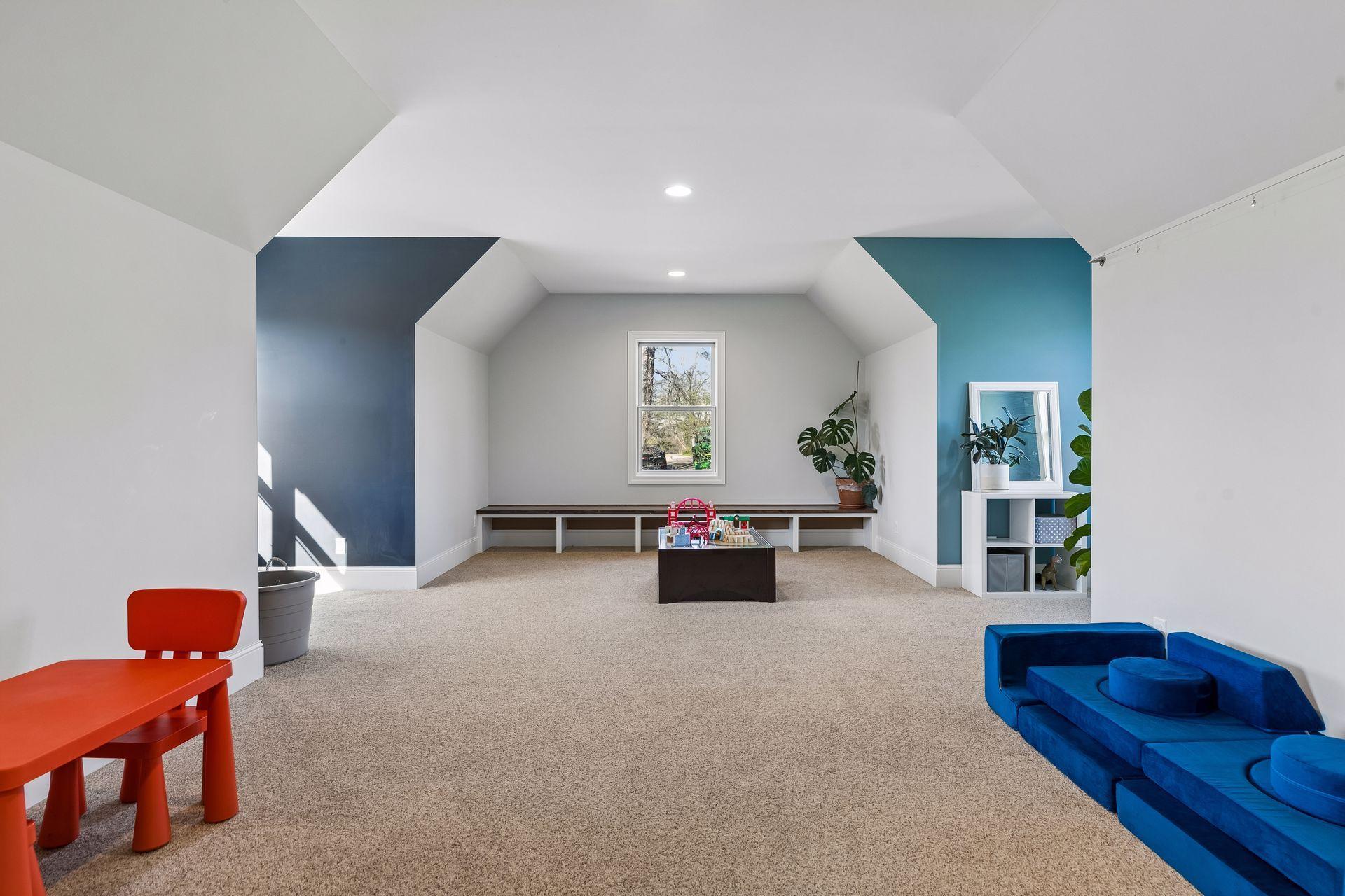 Endless possibilities for this room