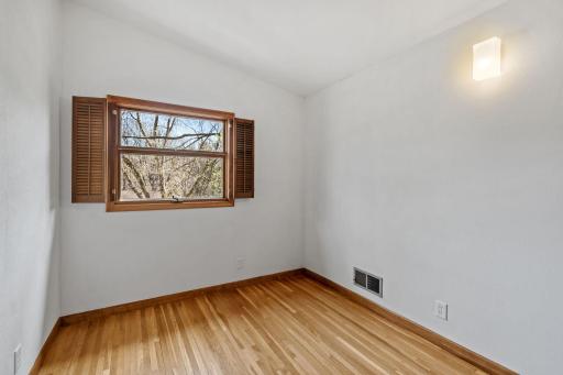 15840 Woodgate Road N, Minnetonka, MN 55345