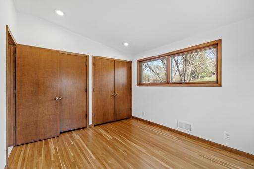 15840 Woodgate Road N, Minnetonka, MN 55345