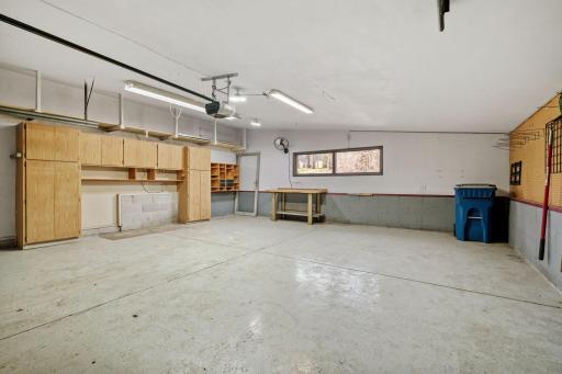 15840 Woodgate Road N, Minnetonka, MN 55345