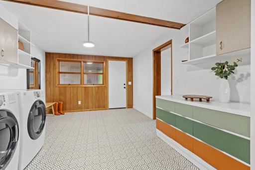15840 Woodgate Road N, Minnetonka, MN 55345