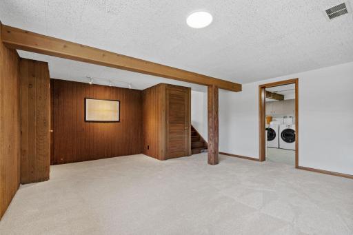15840 Woodgate Road N, Minnetonka, MN 55345